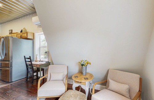 Littleton Casa | Mountain view retreat with furnished deck, kitchen, gas grill, & washer/dryer