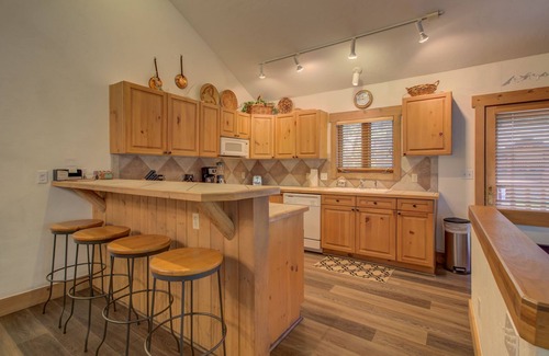 Steamboat Springs Casa | Alquiler de Barcos de Vapor de Alta Calificación: Casa de Montaña Espaciosa, Jacuzzi Privado y Terraza