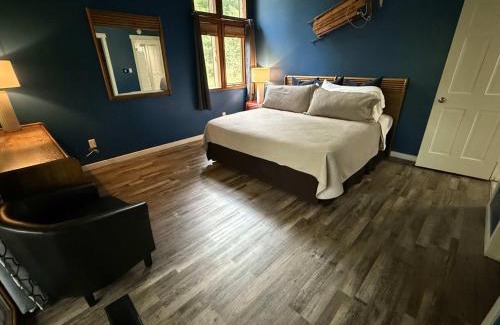 Boyne Falls Casa | Mountain Villas Condo Retreat for 12