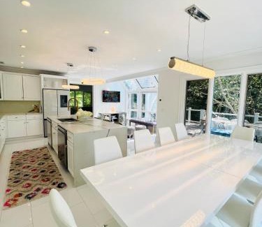 Lewisboro Casa | Mountain Vista Luxury Retreat!