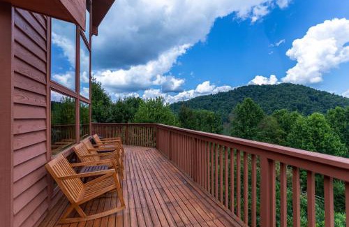 Sugar Grove Casa | Mountaineer Manor