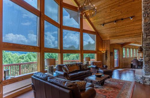 Sugar Grove Casa | Mountaineer Manor