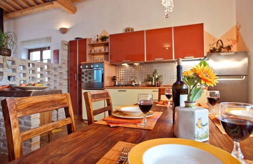 Montefiore dell'Aso Apartamento | Mountains and sea.... Vacation apartment with a view