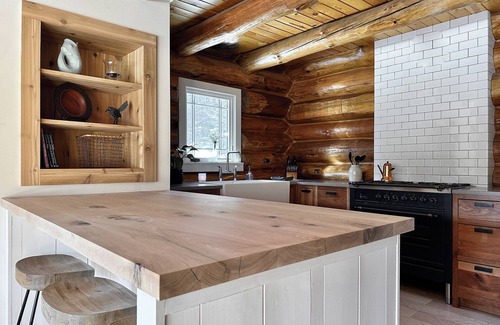 Lutsen Cabina | Mountainside Log Cabin on Caribou Lake
