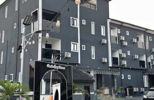 Ojodu Apartamento | mountaintop suite and apartment