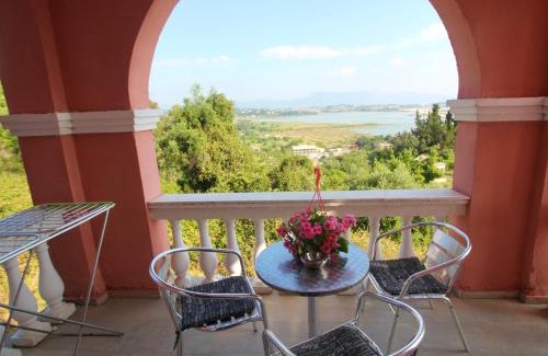 Perama Apartamento | Mouse Island View Studios