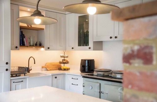 Mayfield Casa | Mousehall Oast