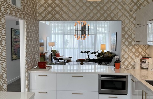 Canyon View Estates Condominio | Movie Star Quality! This home is a KNOCKOUT! 15% off 60 days or more!