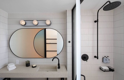 South Beach Hotel | Moxy Miami South Beach