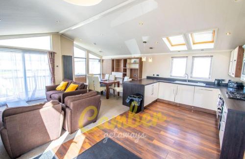 Camber Complejo | MP768 - Camber Sands Holiday Park - Huge Lodge - Small dog friendly - sleeps 8