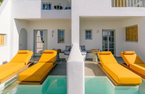 Naousa Hotel | Mr & Mrs White Paros Suites & More