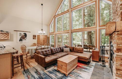Glacier Casa | Mt Baker Lodging Cabin 40GS is a Classic NW cabin