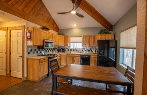 Salida Chalet De Esquí | Mt. Columbia Chalet at Creekside Chalets