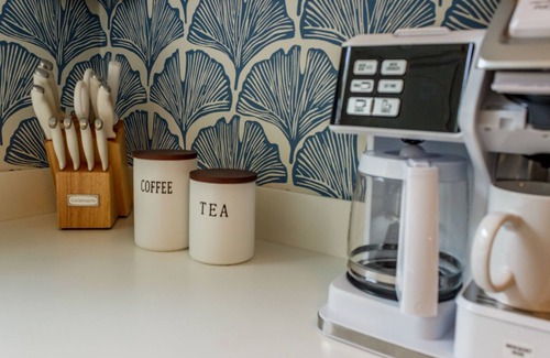 Mount Lebanon Casa | Mt. Lebanon/Luxury/Parking /King Bed/ Sleeps 8