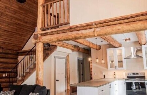 Lime Kiln Cabina | Mt Pilchuck View Cedar's Cabin