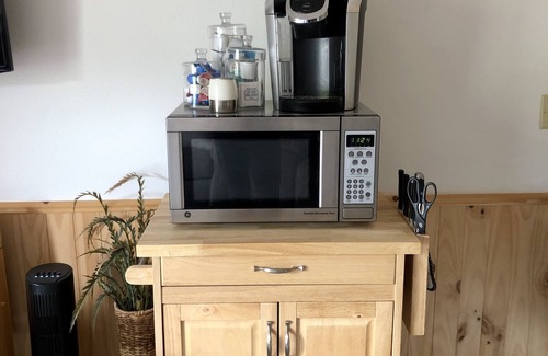Mead Condominio | Mt Spokane updated Ski Condo WiFi, Pool & Hot Tub~sleeps 4~hike, bike, explore