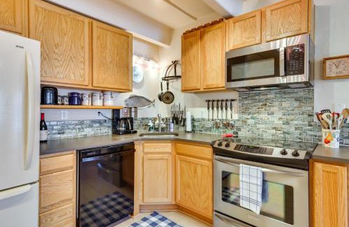 Dillon Apartamento | Mtn and Reservoir Views Cozy Dillon Condo!