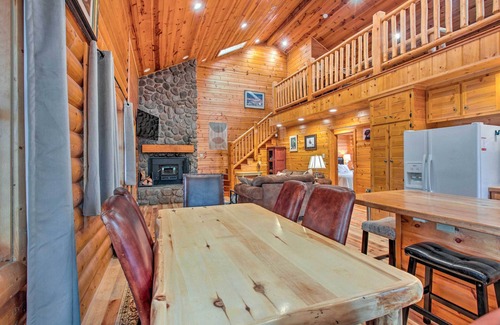 Angel Fire Casa | Mtn Bike Retreat in Angel Fire: 4 Blocks to Lift!