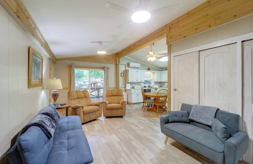 Newland Casa | Mtn Home w/Deck & Community Amenities in Newland
