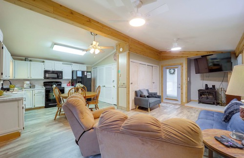 Newland Casa | Mtn Home w/Deck & Community Amenities in Newland