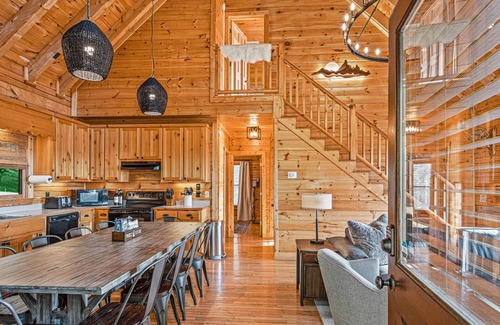 Blue Ridge Cabina | La mejor ubicación en Blue Ridge w / ambos City & Mountain Views! 3 Proyectado en cubiertas