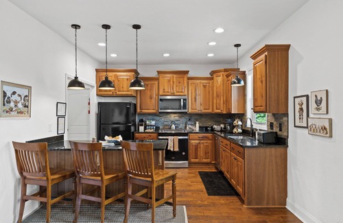 Morganton Casa | Mtn View & Game Room in Morganton: Spacious Cabin!