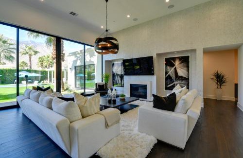 Palm Springs Casa | Mtn Views and Outdoor Oasis Palm Springs Home!