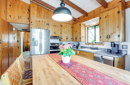 Prescott Cabina | Mtn Views & Multi-Level Deck: Prescott Paradise!