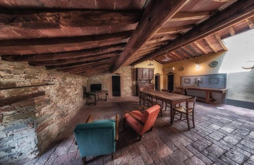 Chiassa Superiore Apartamento | Muciafora Apartment