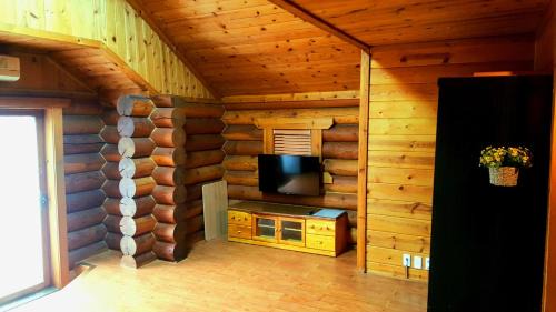 Seolcheon-myeon Casa | Muju Log House Pension