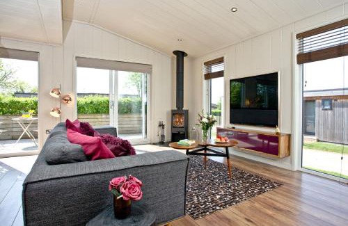 Cheddar Casa | Mulberry Lodge