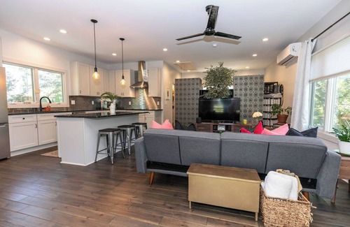 Reynoldstown Casa | Multi-Fam, House+Apt, Minutes from the Beltline!