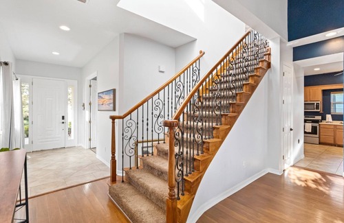 Palm Harbor Casa | Multi Family, Close to Beaches, Great Back Yard