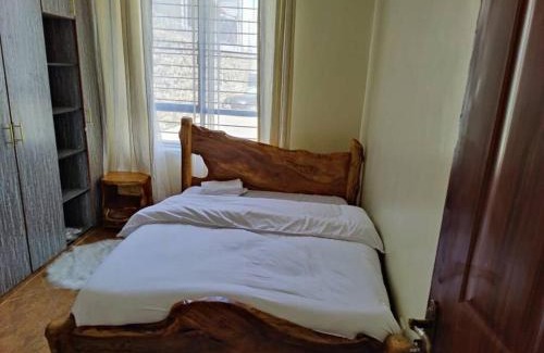 Nyahururu Cama Y Desayuno | Mupa's Luxury Condo I BnB
