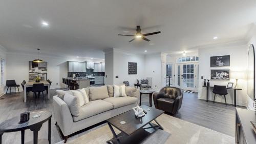 Goodlettsville Casa | Music City Manor-A Grand Ole Getaway