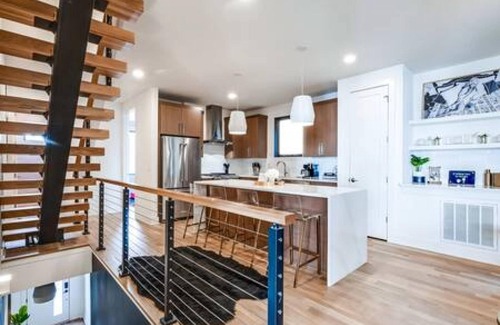 Edgehill Casa | Music Fame House Gulch 4 Patios View Karaoke