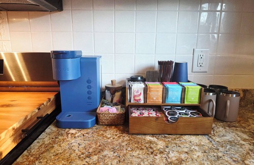 Maryland Heights Casa | Music & Memes + Arcade – 2 Min Westport, 8 Min Creve Coeur Lake + Desk + Roku TV