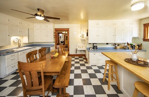 Tomahawk Casa | Muskie River Lodge – Where History Meets Comfort