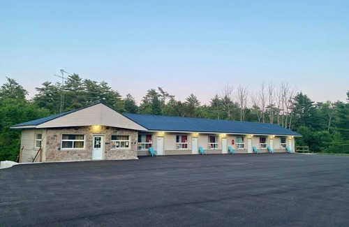 Gravenhurst Casa | Muskoka Nights Motel