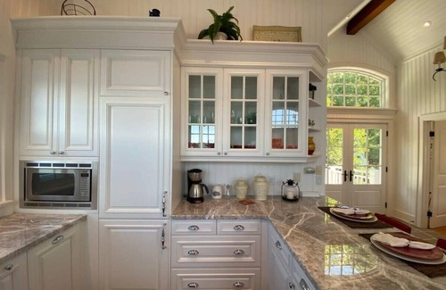 Crystal Beach Casa | Muskoka Point of View!