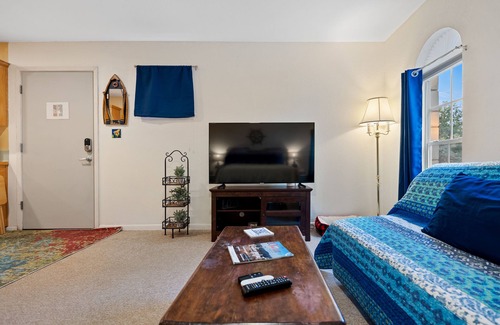 Marble Falls Casa | Mustang Retreat B