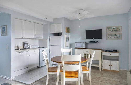 Napeague Apartamento | My Amity 1BR Beachside Home | Tennis+Pool+WiFi+PKG