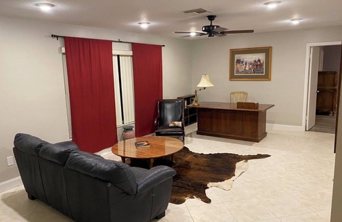 Loxahatchee Groves Casa | My Happy Place: Spacious 4-bedroom house with AC in Loxahatchee Groves