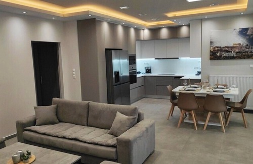 Peristeri Apartamento | My Home in Greece - Free Parking , Close to Metro!