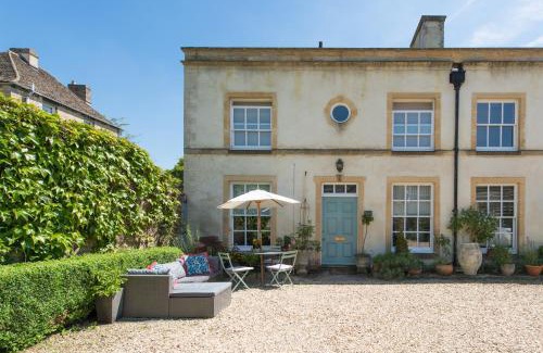 Cirencester Casa | My Place Go - Cirencester