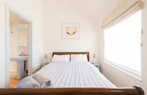 Cirencester Casa | My Place Go - Cirencester
