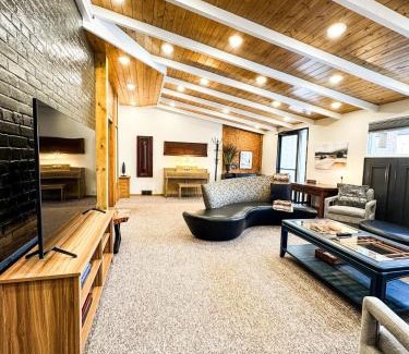 Willmar Apartamento | MY PLACE! Luxury 2 Bed with piano!