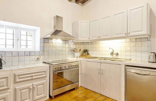 Can Furnet Villa | Villa en Santa Eulalia Del Río con 6 habitaciones, capacidad 12