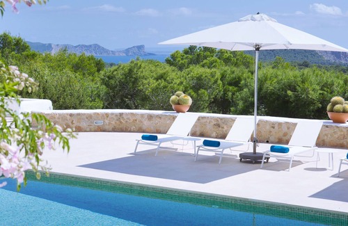 Sant Josep de sa Talaia Villa | Villa en San Jose De La Atalaya con 8 habitaciones, capacidad 16