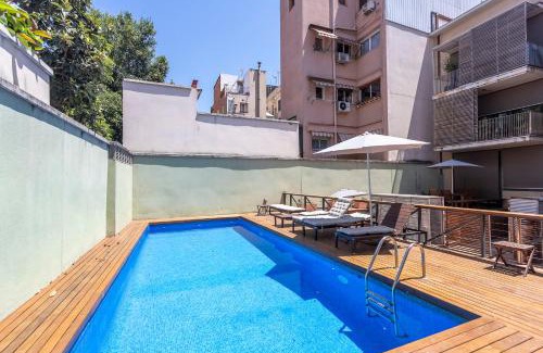 la Vila de Gracia Apartamento | My Space Emirates - Bright Apartment in Gracia with shared Pool